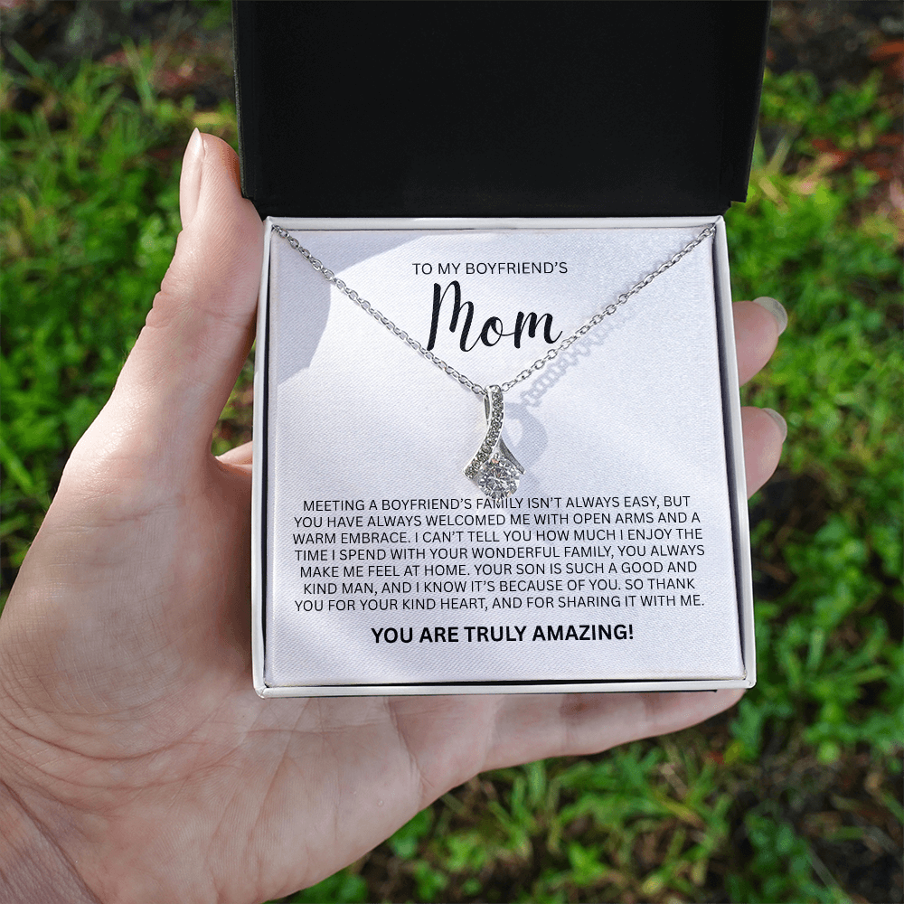Enchanting Gift "To My Boyfriends Mom" Alluring Beauty Necklace