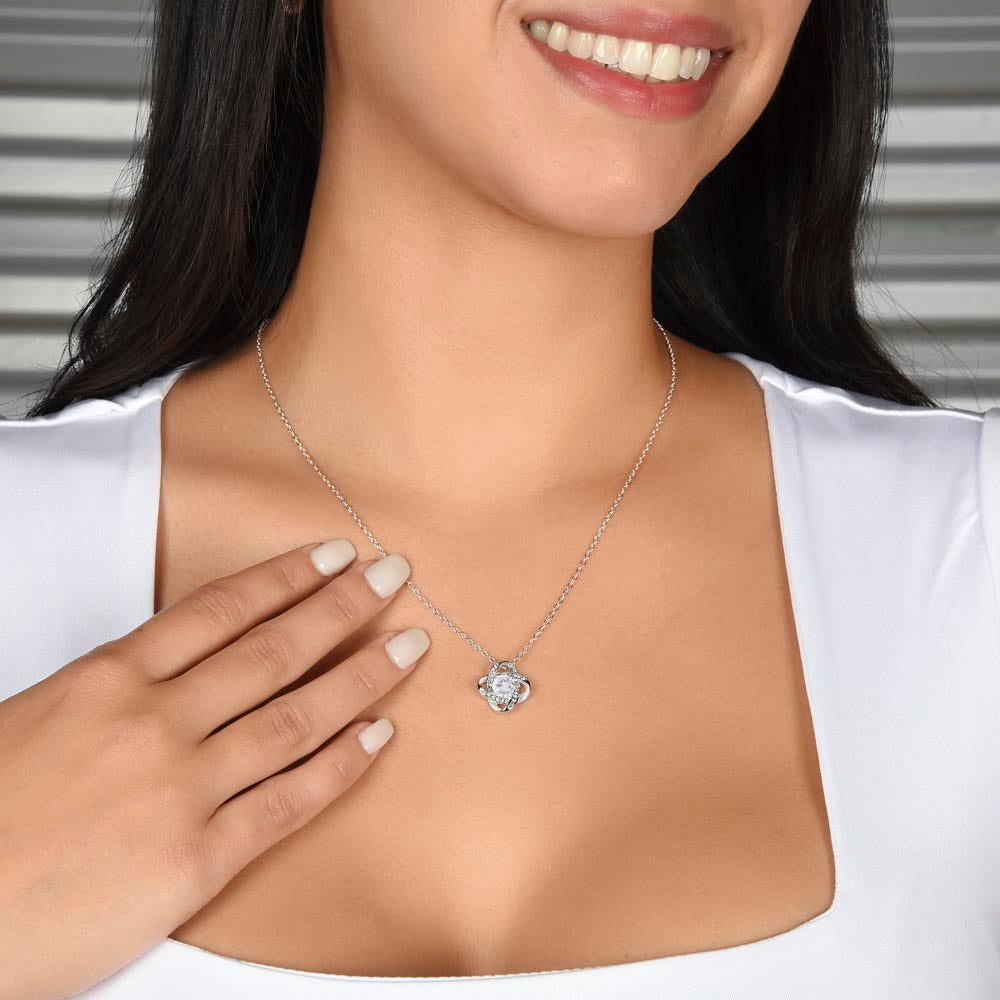 Captivating Gift for Daughter Love Knot Necklace "To My Daughter, Love Mom"